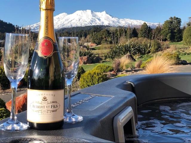 Heavenly Spa Views - Ohakune Holiday Home Экстерьер фото