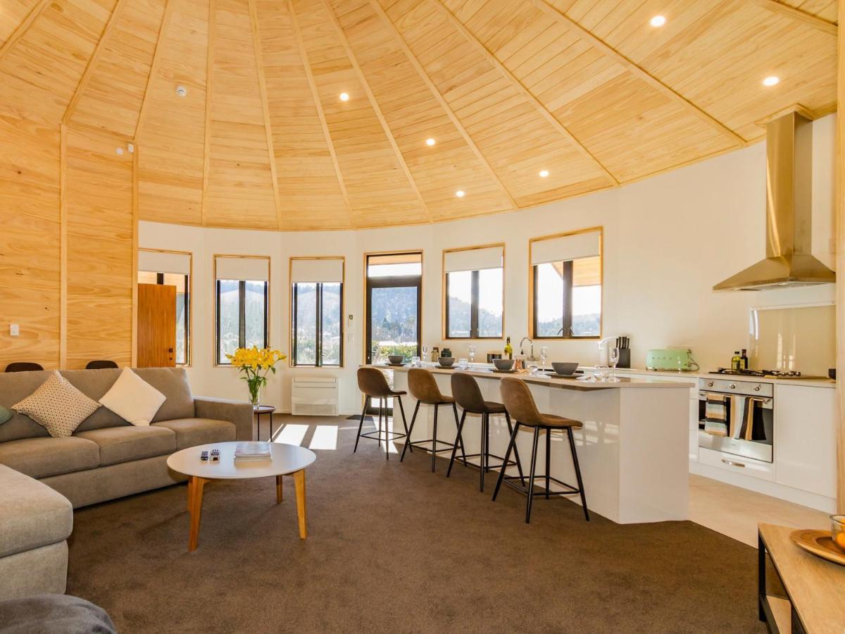 Heavenly Spa Views - Ohakune Holiday Home Экстерьер фото